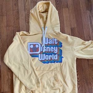 Walt Disney World retro style sweatshirt (hooded)